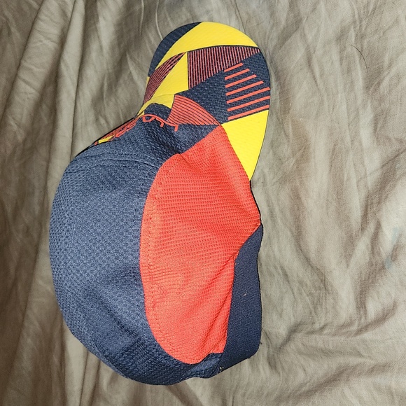 LA Sportiva Stream Cap for Running & Outdoors - Picture 3 of 5